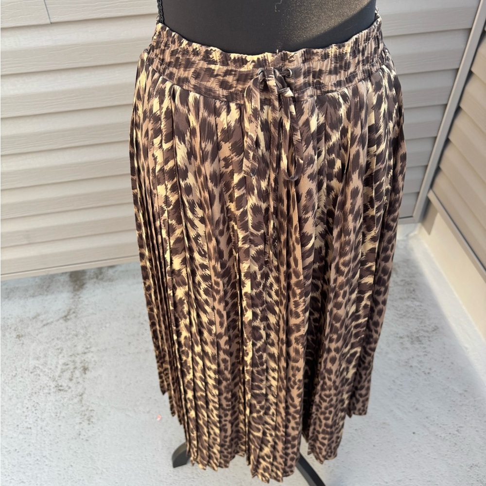 Banana Republic Leopard Print Pleated Midi Skirt - Picture 2 of 7